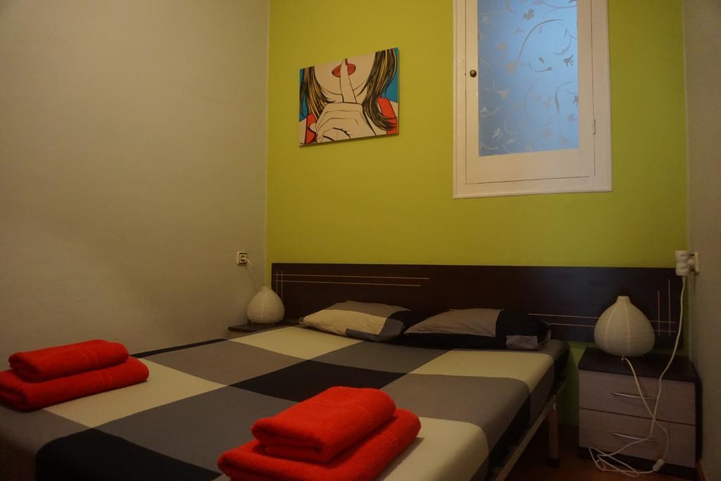 Aparteasy - Montjuic & Fira Барселона Екстериор снимка